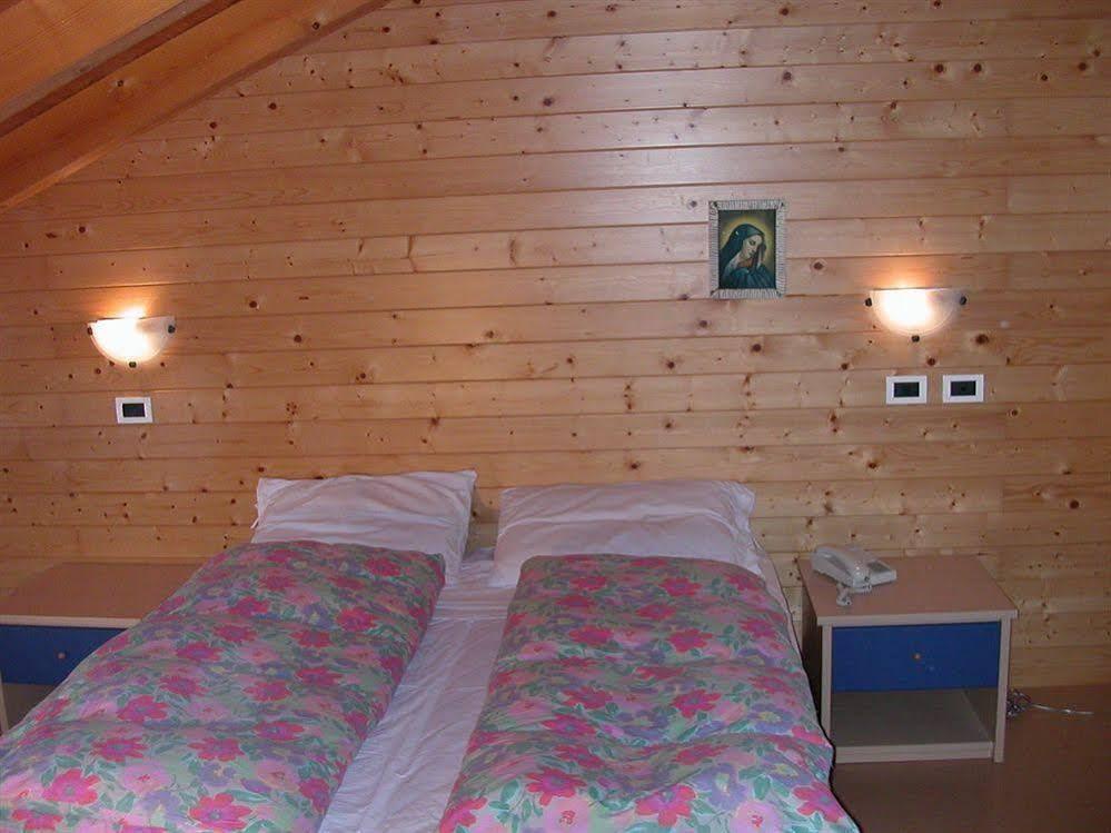 Hotel Martinella Folgaria Eksteriør bilde